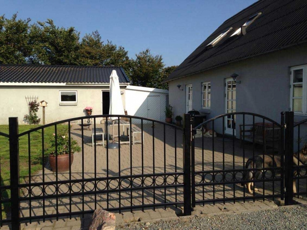 Elegante smedejerns hegn, låger og porte park & landskab ...